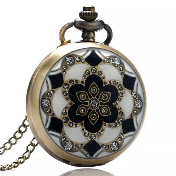 Accessories - ❤🆕️1LEFT Antique bronze white black ceramic watch